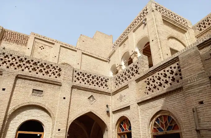 خانه تاریخی سوزنگر